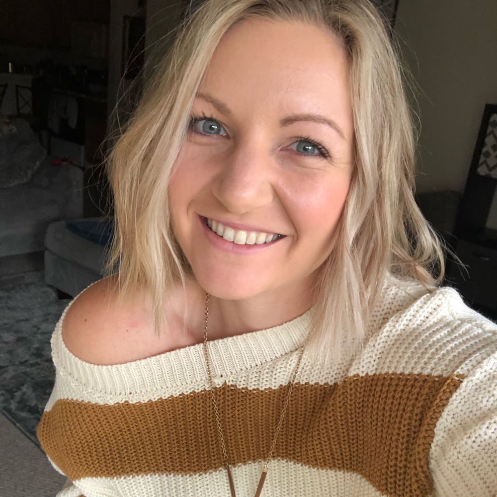 *Meet your Posher—->Lindsay*